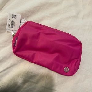 Lululemon everywhere belt bag sonic pink NWT!!